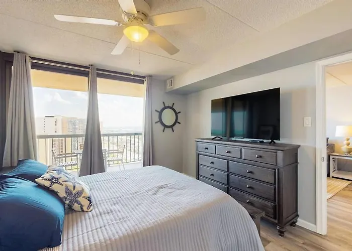 Incredibly Convenient With Balcony Washer & Dryer Ac Shared Pools Gym Tennis Holiday home *