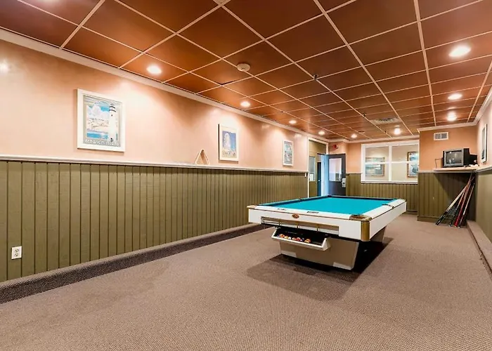 Incredibly Convenient With Balcony Washer & Dryer Ac Shared Pools Gym Tennis *