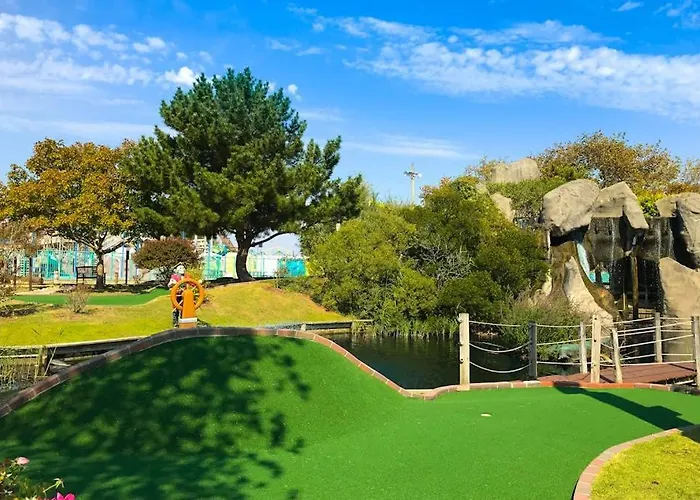 Incredibly Convenient With Balcony Washer & Dryer Ac Shared Pools Gym Tennis Holiday home *